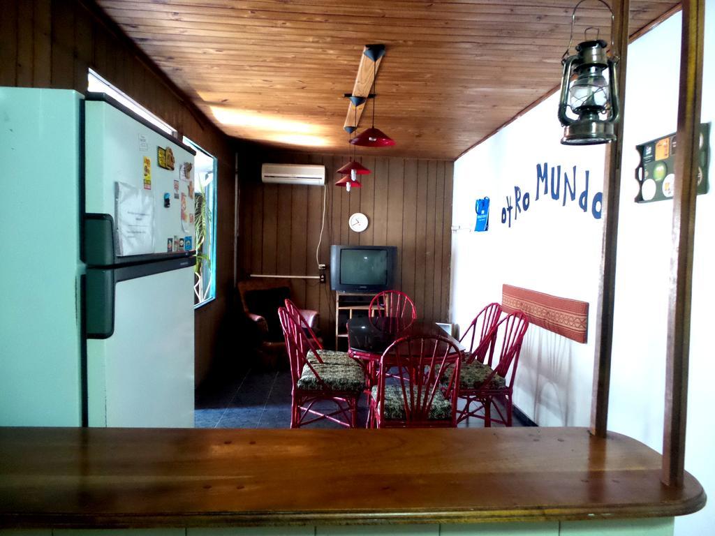 Hostel Otro Mundo Capdevila Kültér fotó