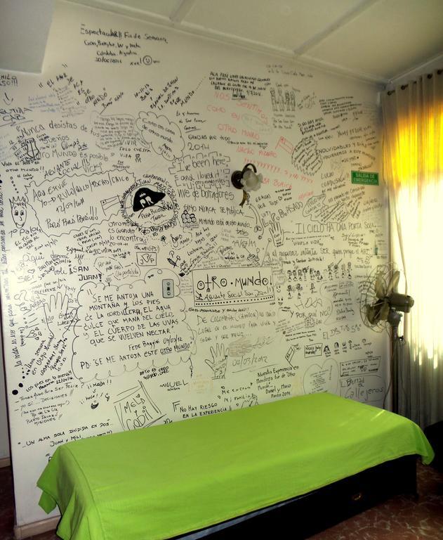 Hostel Otro Mundo Capdevila Kültér fotó