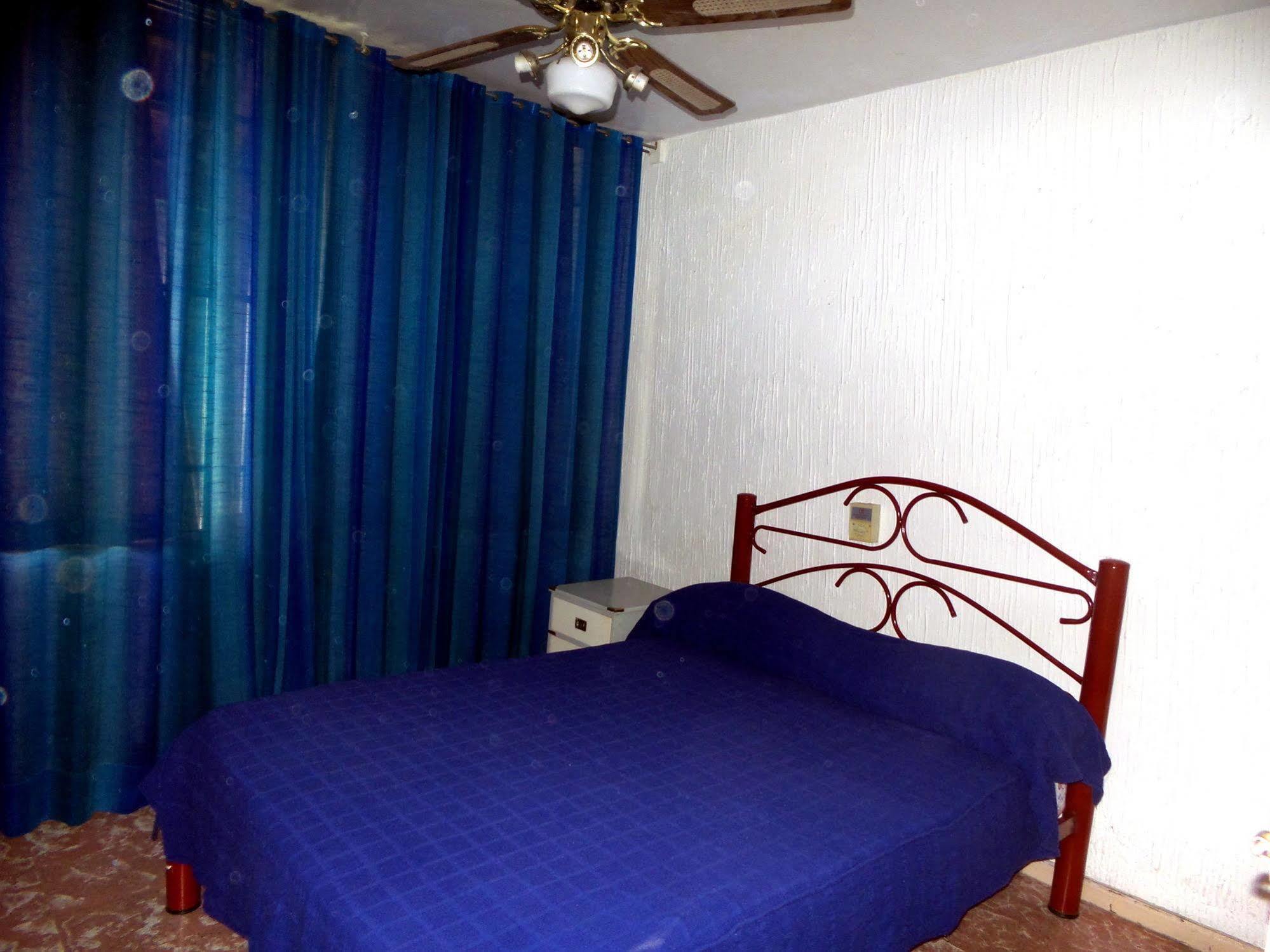 Hostel Otro Mundo Capdevila Kültér fotó