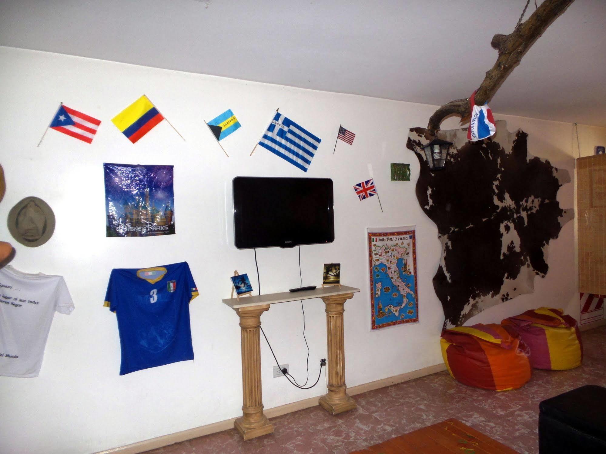 Hostel Otro Mundo Capdevila Kültér fotó